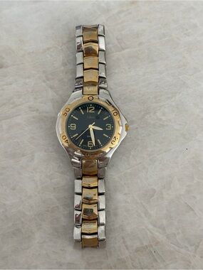 Two-Tone Men's Analog Watch - Gold & Silver with Black Dial